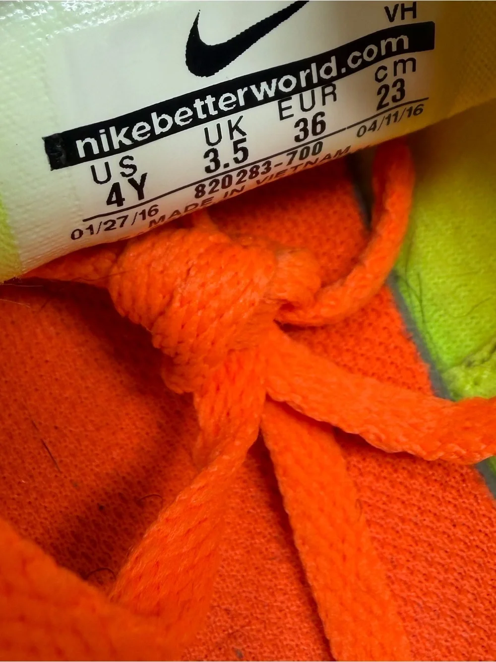Nike Fury 2 Kids' Neon Green Athletic Sneakers with Orange Accents Sz. 4y